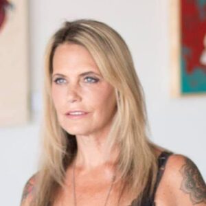 Read more about the article Laura Dragon Death,Phoenix, AZ Obituary––Family Mourns Loss of Beloved Mother